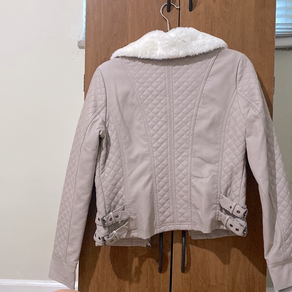 Beige faux leather jacket, size M - Picture 3 of 3